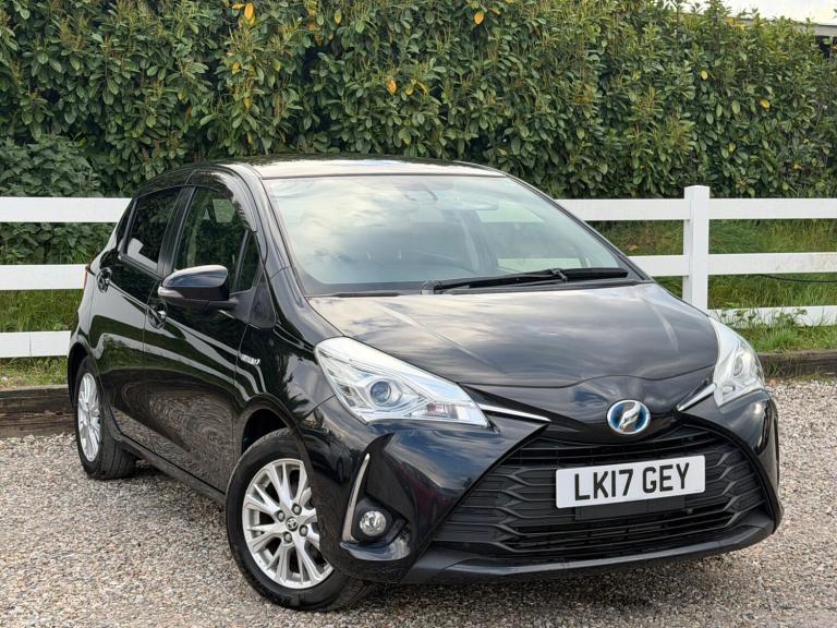  Toyota Yaris 1.5 VVT-h Icon E-CVT Euro 6 (s/s) 5dr Petrol/Electric Hybrid Automatic
