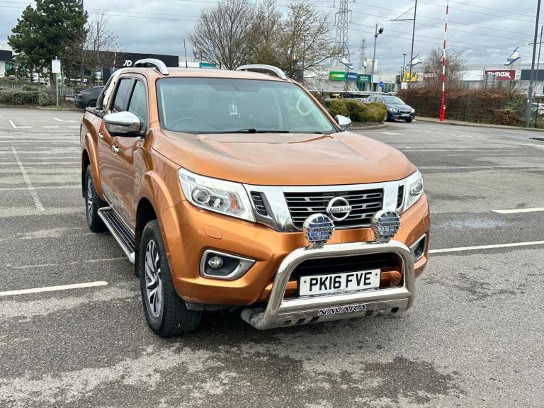  Nissan Navara 2.3 dCi Tekna Auto 4WD Euro 5 4dr Diesel Automatic