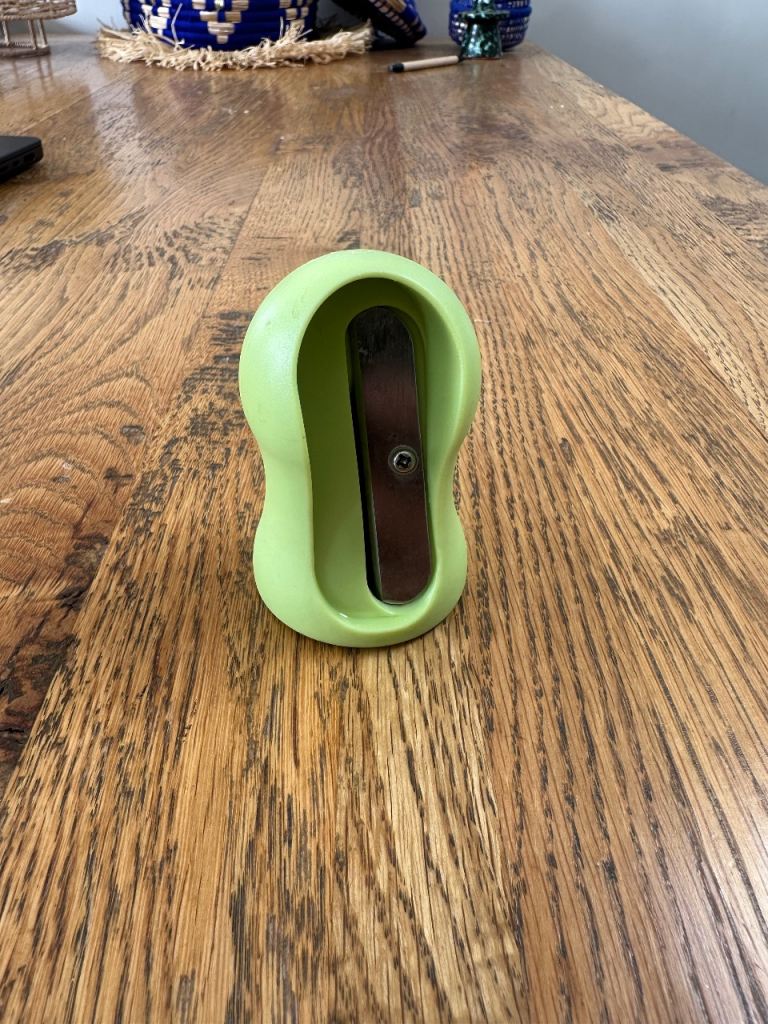 Vegetable Sharpener – As Good As New