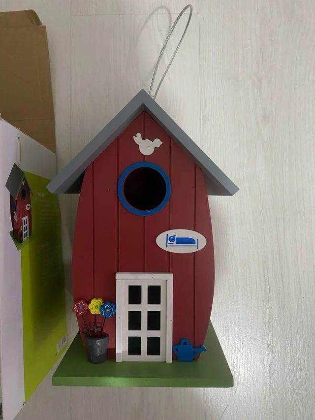 Wooden birds nest box