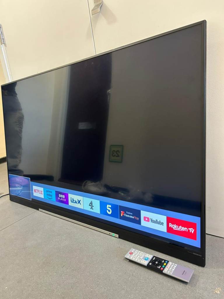 55"TOSHIBA 4K ULTRA HD SMART WIFI LED TV 179£