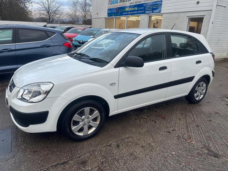 KIA RIO 1.4 5dr 2009
