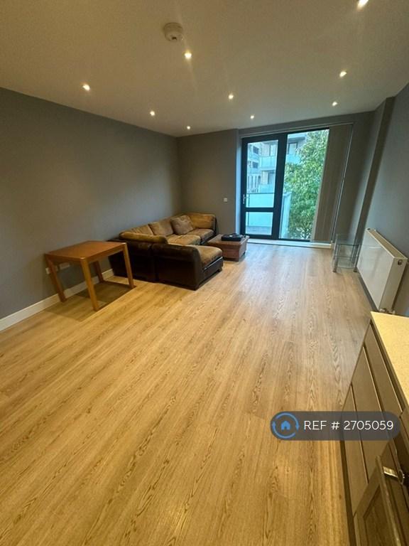 2 bedroom flat in Greater London, Greater London, E14 (2 bed) (#2705059)