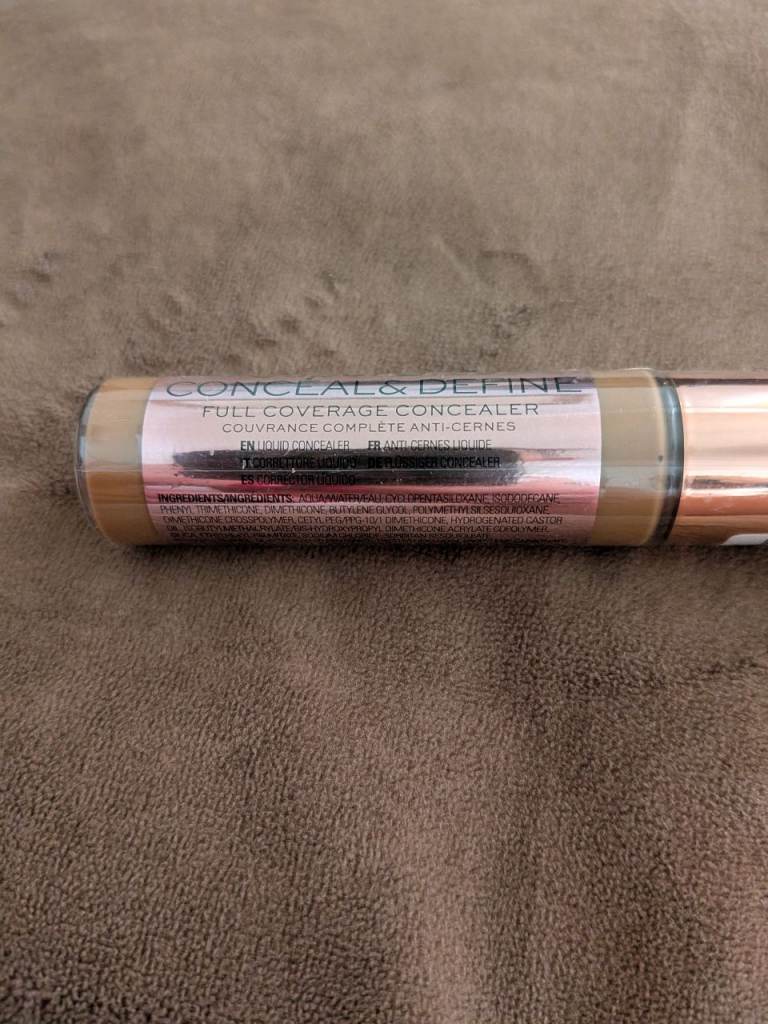 FREE- Revolution SuperSize Conceal & Define Concealer C12.5 - NEW