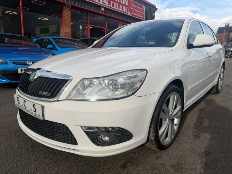 Skoda Octavia 2.0 TDI CR vRS 5dr -FULL SERVICE HISTORY- Diesel