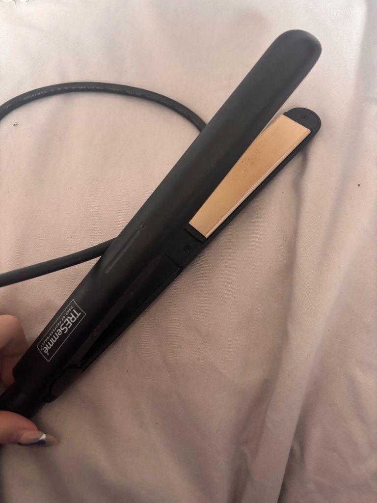 TRESemme Hair Straighteners – Black, Good Condition