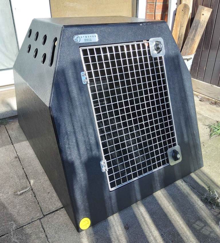 DT Boxes DT4 ( Single ) Transport dog box " Lockable / Lightweight " 