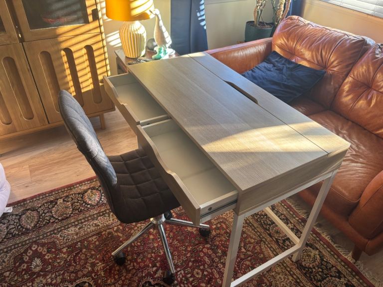 Small office table from IKEA 