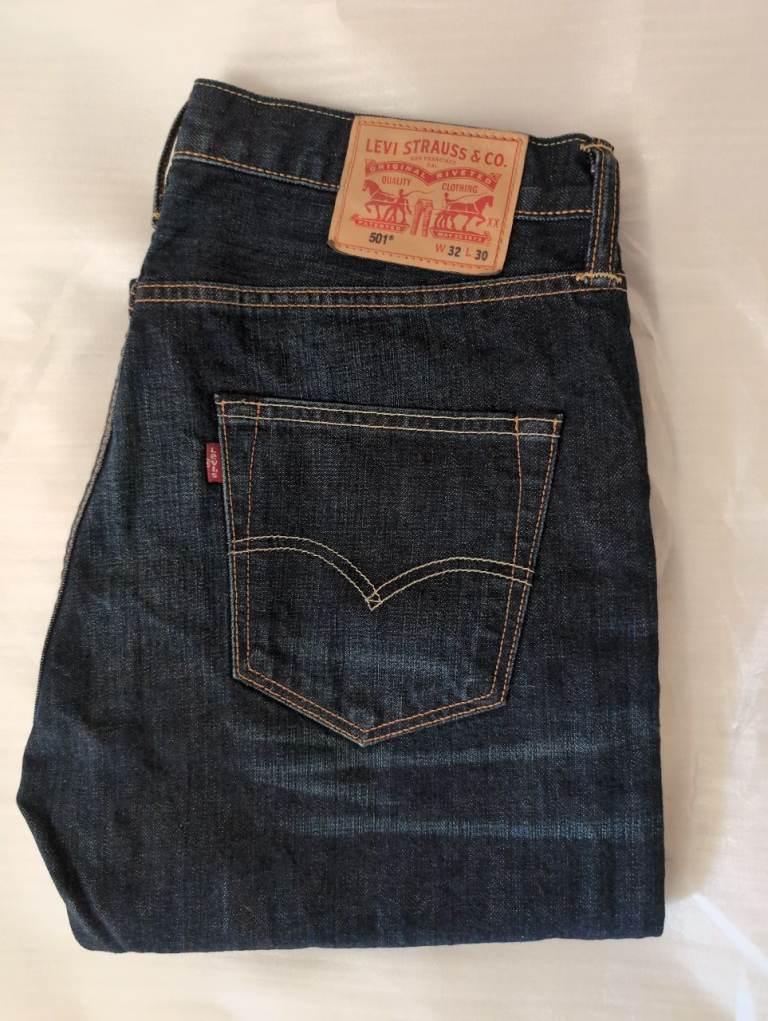 Levi's 501 Men's Jeans W34 L28 - Dark Blue Denim, Good Condition