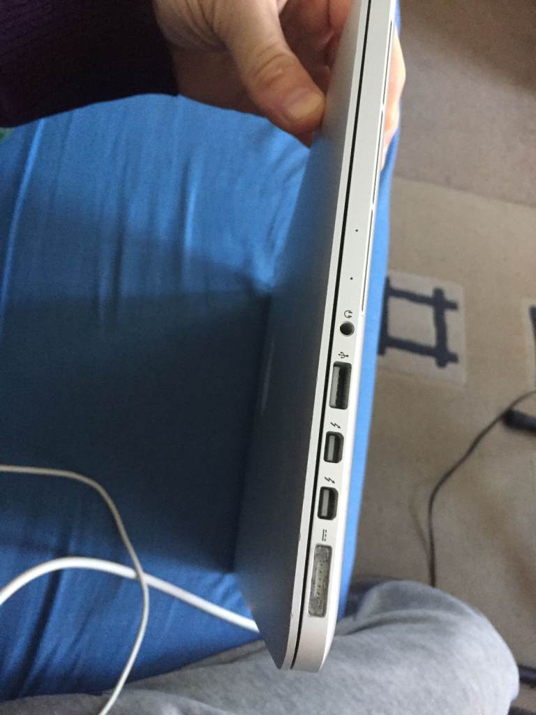 Apple MacBook Pro 2015 2.7Ghz i5 8G RAM