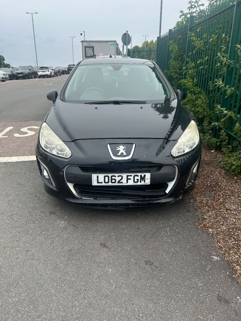 Peugeot, 308, Hatchback, 2012, Semi-Auto, 1560 (cc), 5 doors