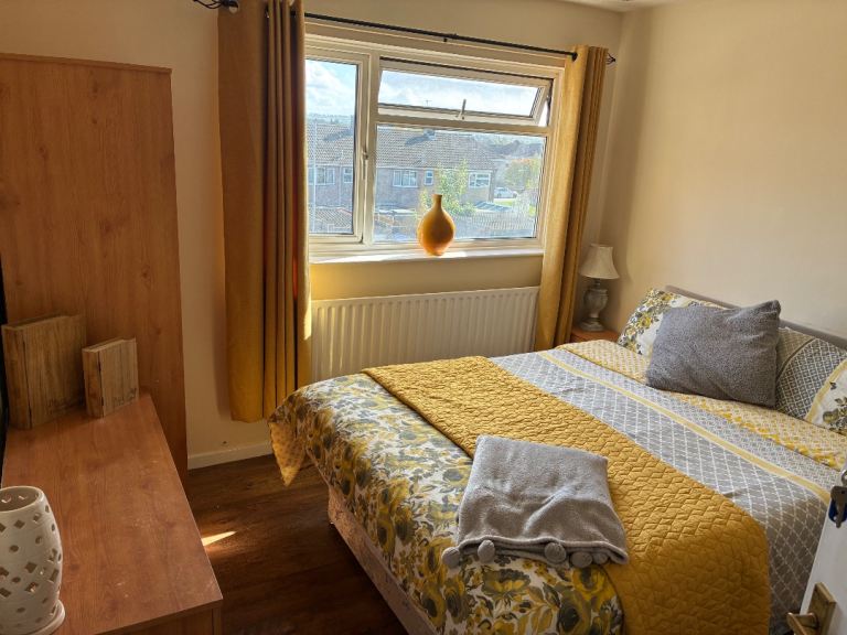 Kingswood BS15.available now 2 separate rooms in house share(all utility bills included)