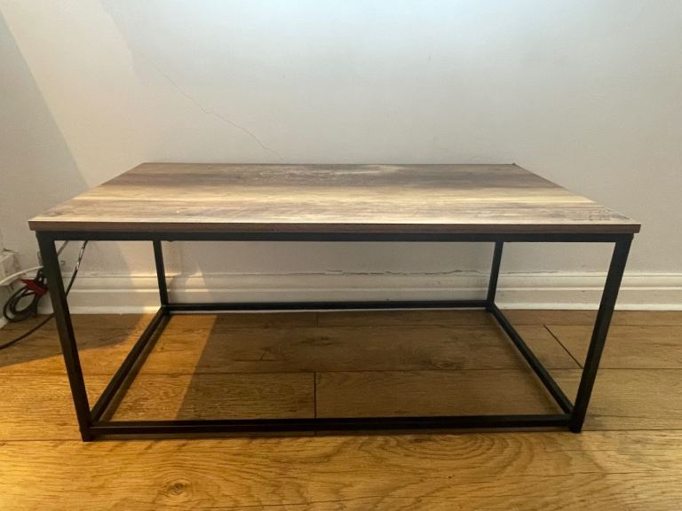 Industrial Coffee Table – Wood Top & Black Metal Frame – Modern Living Room Table