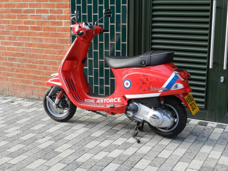 Piaggio Vespa S 125 Red Arrows Special Edition