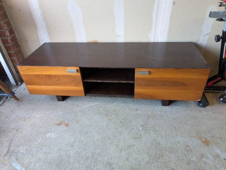 FREE TV Unit (pending collection)