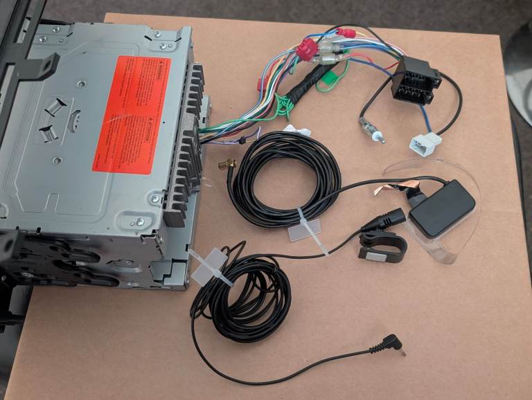 Pioneer Avh-X490dab + Honda Civic 8th Gen 2006-2011 Double DIN Fascia & Cable