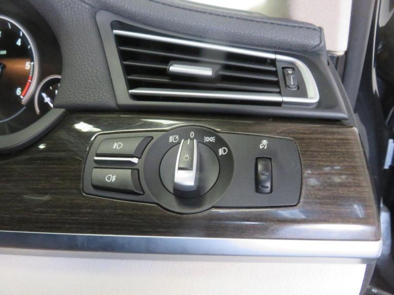 BMW 7 SERIES 3.0 730d SE Saloon Black Auto Diesel 2013