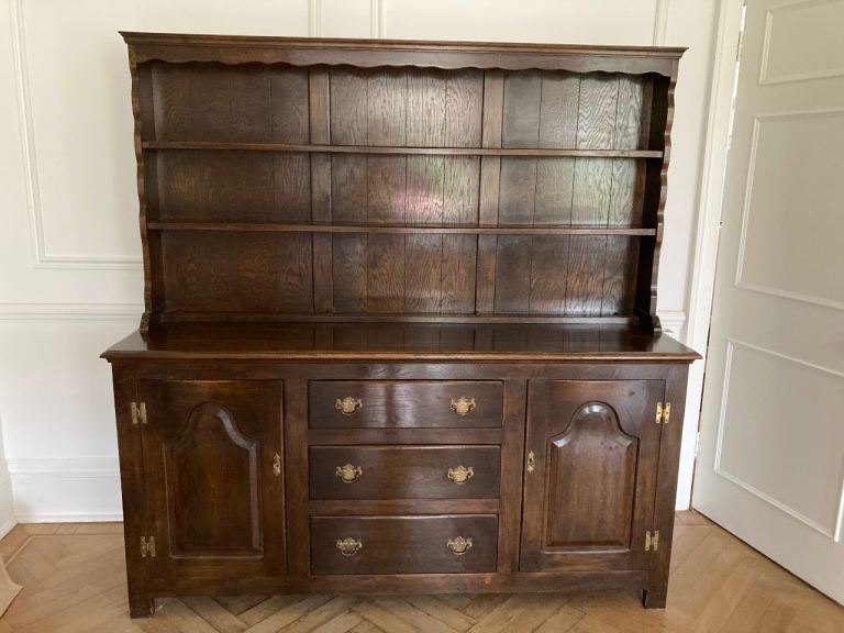French Dresser 