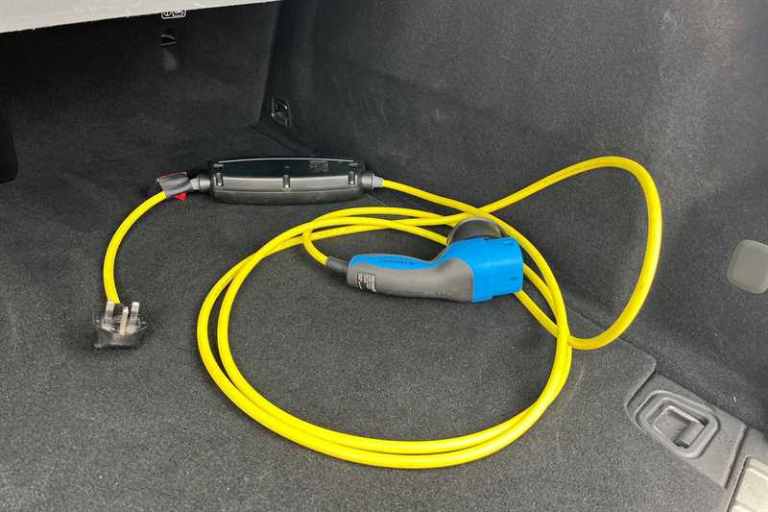 2020 Volvo XC60 2.0 T8 [390] Hybrid R DESIGN 5dr AWD Geartronic ESTATE PETROL/ELECTRIC Automatic