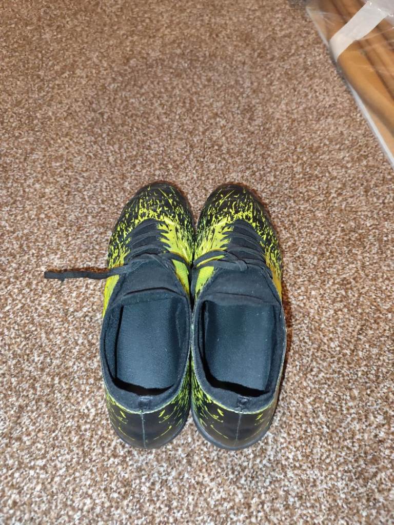 mens sondico football boots