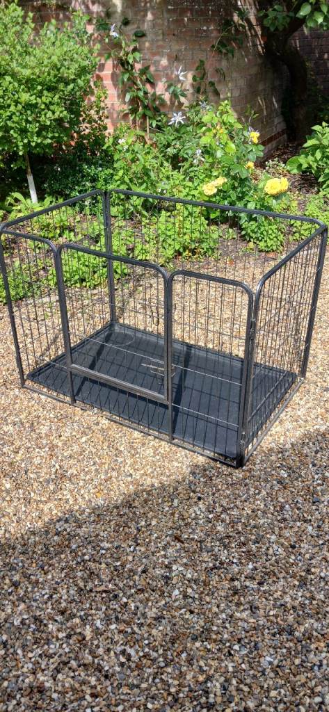 Dog Crate - Small/Medium Dog