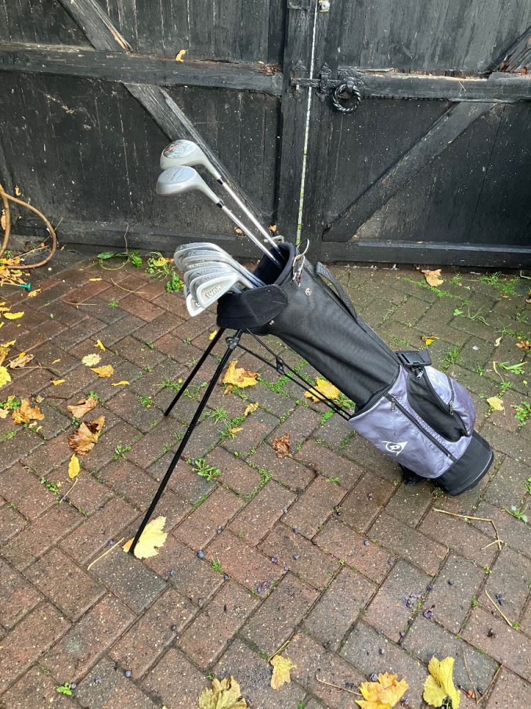 Men’s Golf Clubs Ideal Starter Set For Someone With a Dunlop Stand Bag 