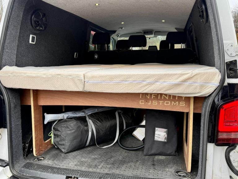 2014 VW Transporter Trendline Crew Van 5 Seat LWB *Day Van - Victron Solar -Bed*