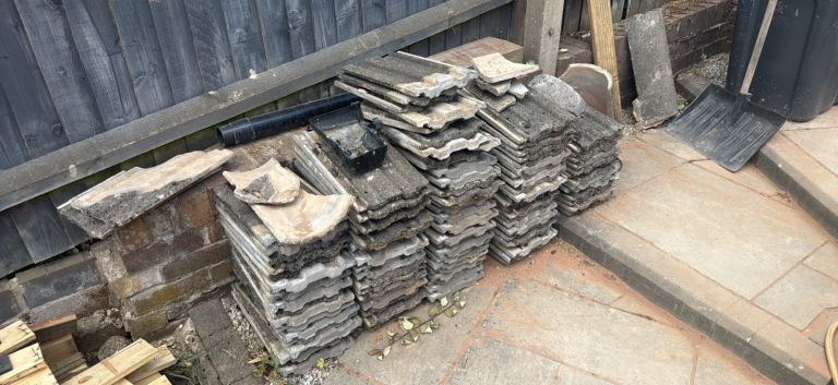 Job Lot of Used Roof Tiles – Grey, Fair Condition