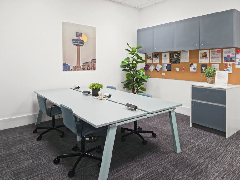 Liverpool - L7 9NJ \ Join a Shared Workspace Today