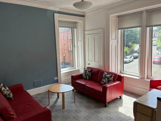 Greenock West End - South Street - 2 Bedroom Flat - PA16 8UD