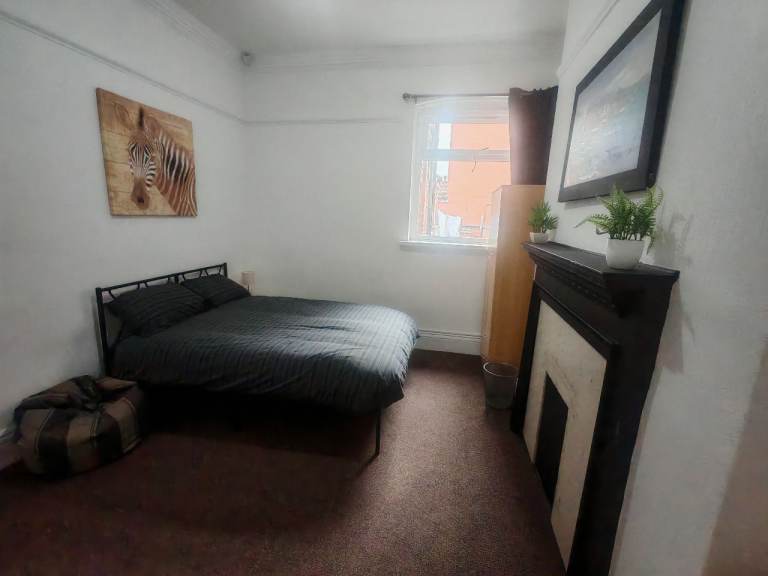 Furnished Room for Rent, LE2