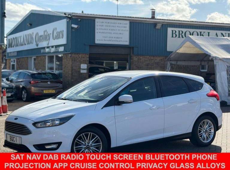 2017 Ford Focus 1.0T EcoBoost Zetec Edition Hatchback 5 Door Frozen White Petrol Manual Eur Hatch...