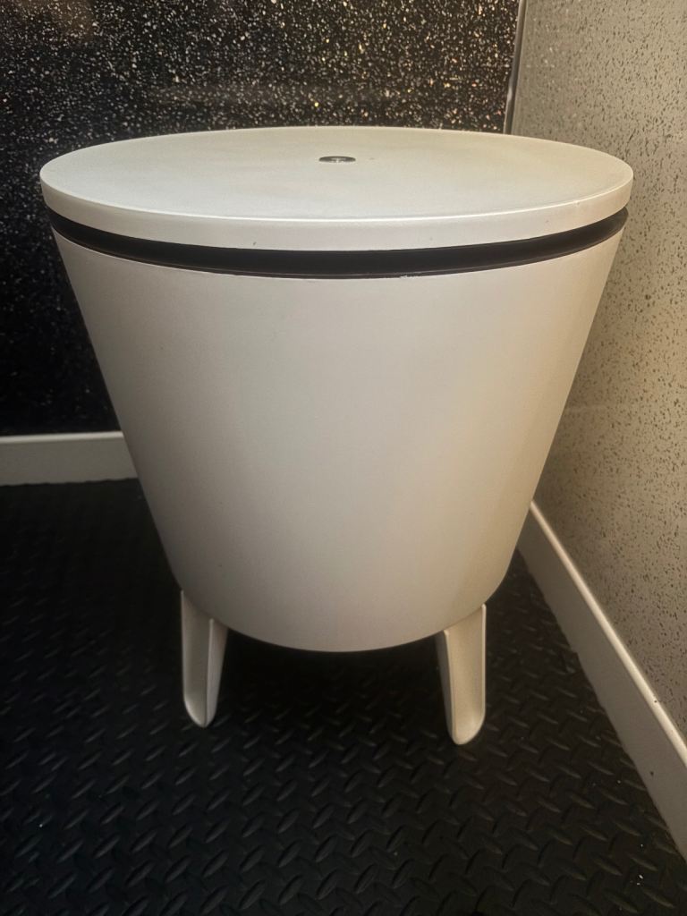 Pull up bar never used 