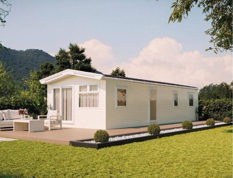 Deluxe Willerby Lodge in Llangamarch Wells   - Lodge / Caravan 