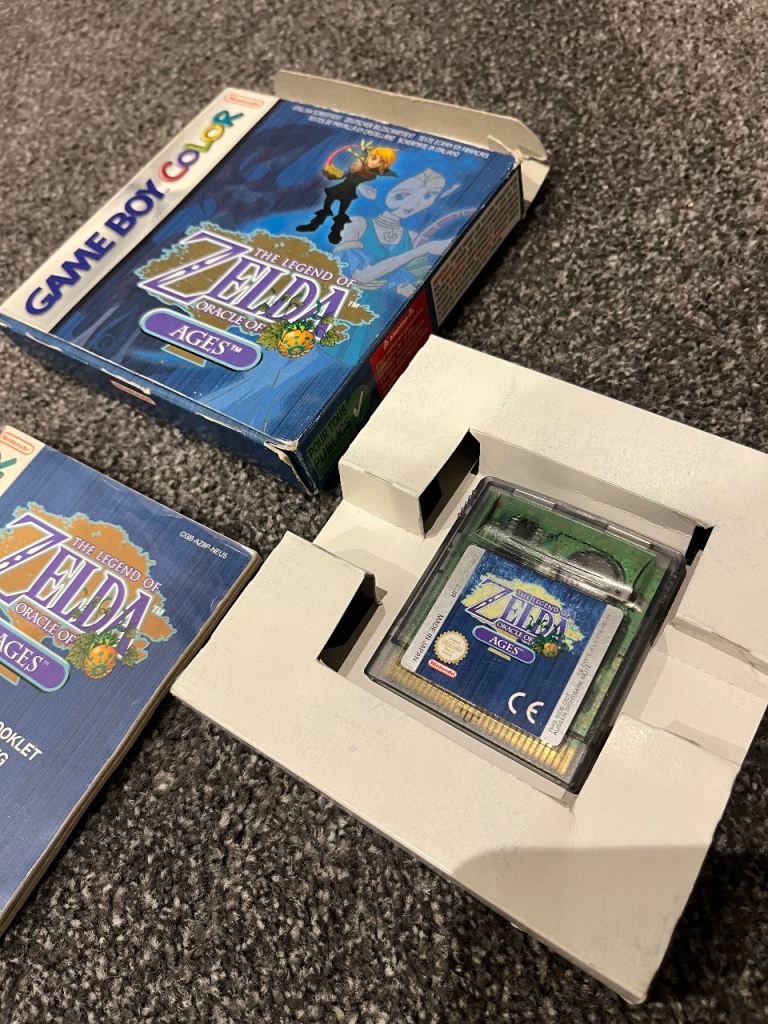 Zelda oracle of ages gameboy boxed with manual