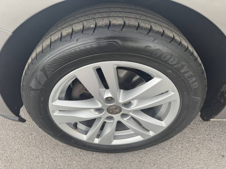 2017 Vauxhall Astra 1.0i Turbo ecoFLEX Design Sports Tourer 5dr Petrol Manual Euro 6 (s/s) (105 E...