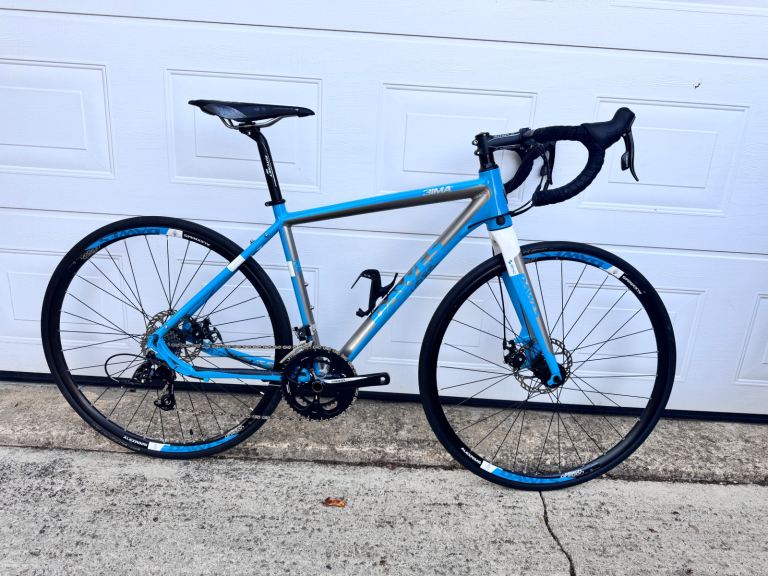 Dawes 20 speed SRAM with Disc brakes Road Bike Carbon Fork