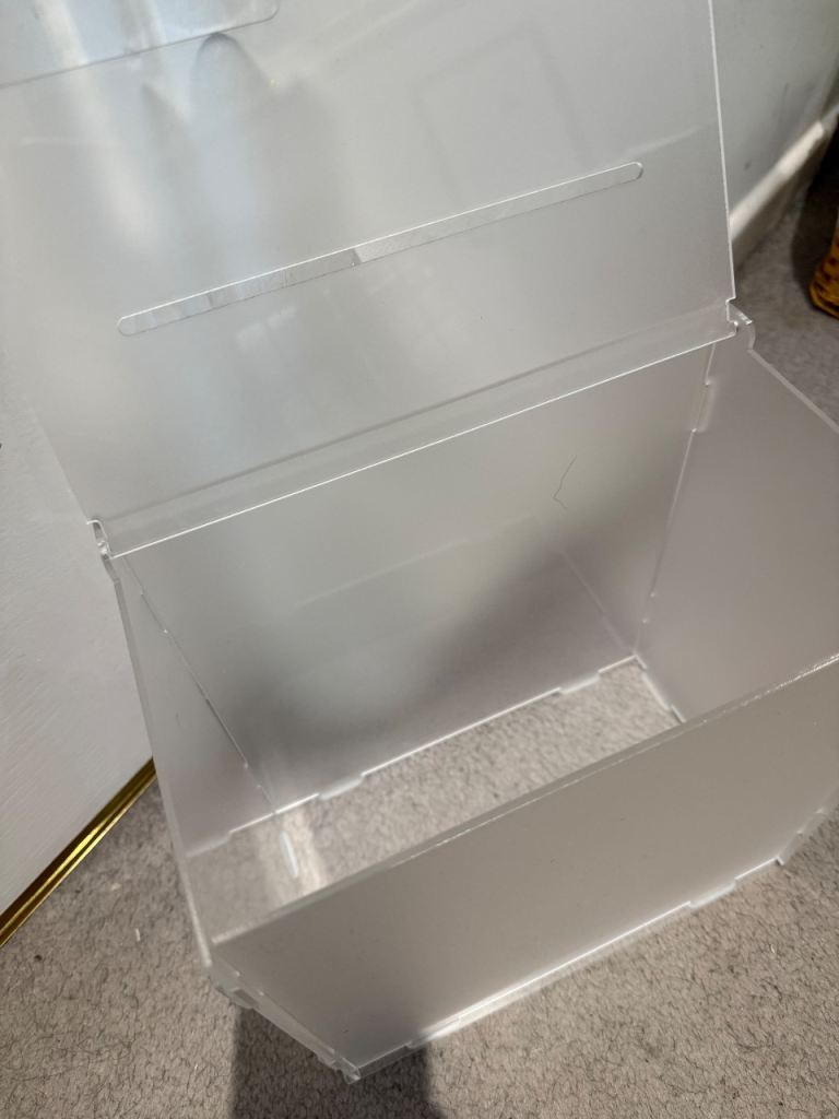 Acrylic card box 