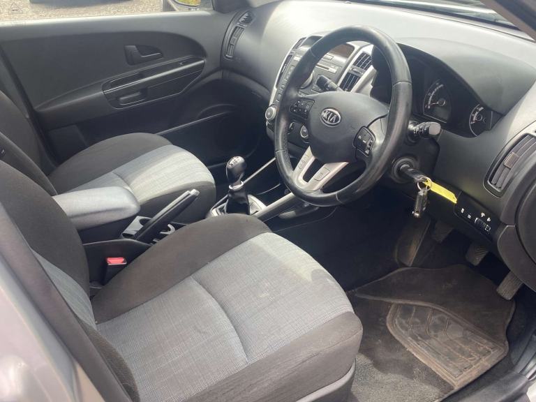 2012 Kia Ceed 1.6 CRDi EcoDynamics 2 Sports Wagon Euro 5 (s/s) 5dr Estate Diesel Manual