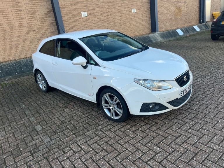 Seat, IBIZA, Hatchback, 2012, Manual, 1390 (cc), 3 doors