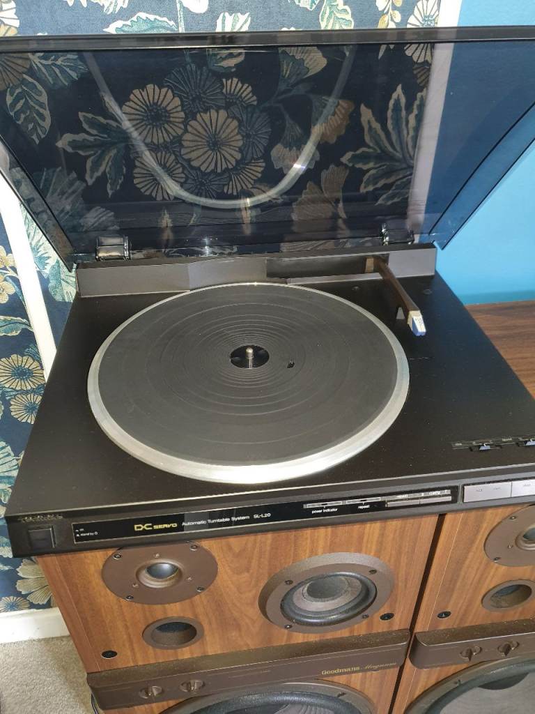 Technics sl-l20 turntable/record player