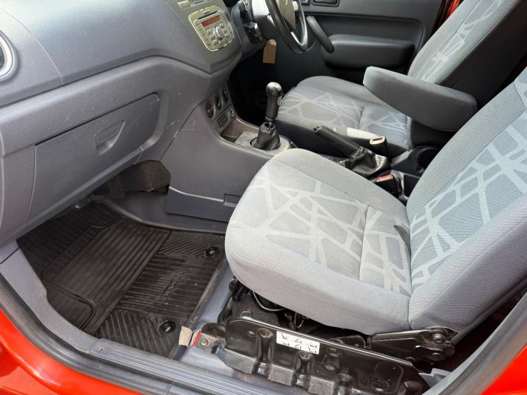 2012 Ford Transit Connect Low Roof Van Limited TDCi 110ps PANEL VAN Diesel Manual