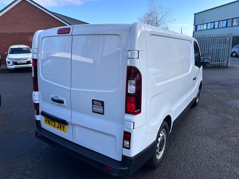 2023 73 RENAULT TRUCKS UK TRAFIC dCi 150 3T LWB L2 H1 Van Red Edition