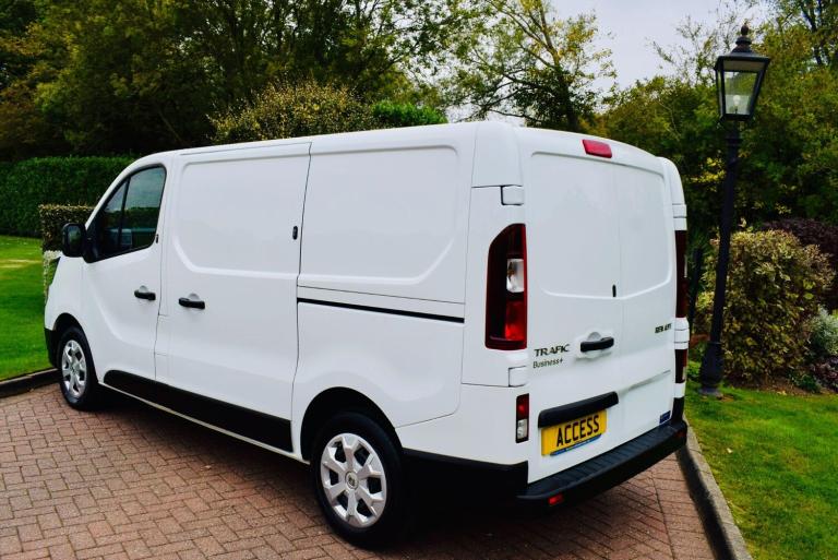 2023 Renault Trafic 2.0 dCi Blue SL30 Business+ L1 H1 Euro 6 (s/s) 5dr PANEL VAN Diesel Manual