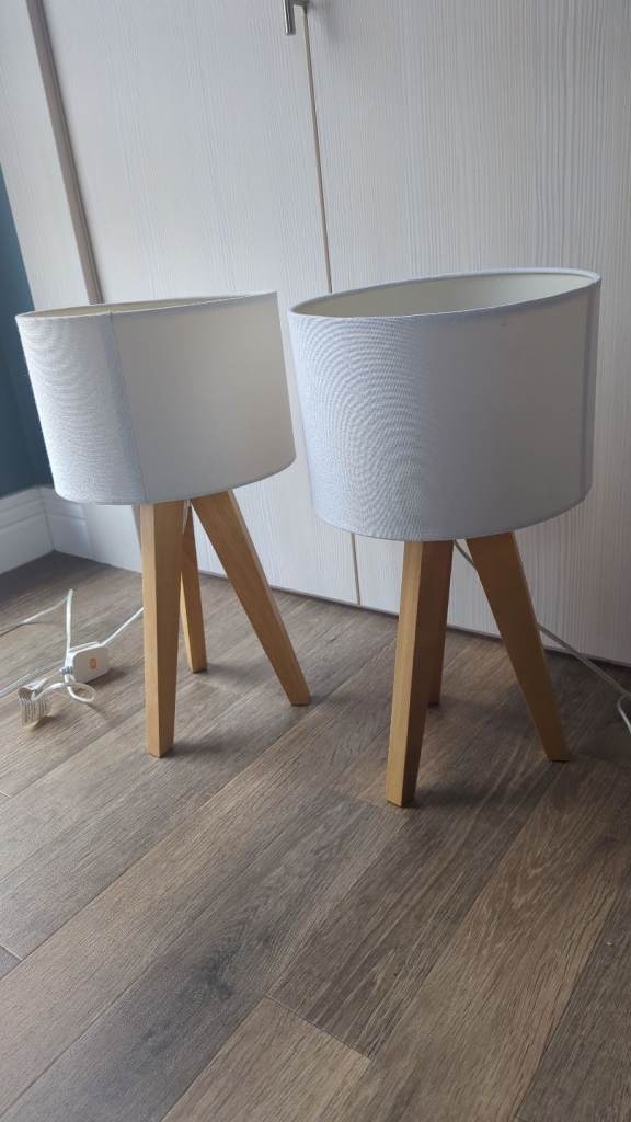 2x table lamps 