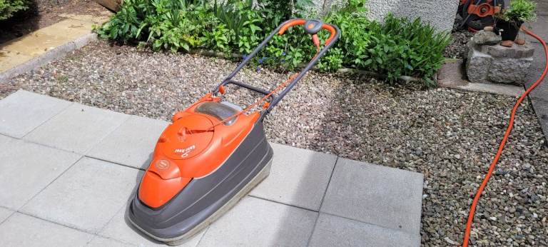 Flymo Vision Compact 350 lawn mower 