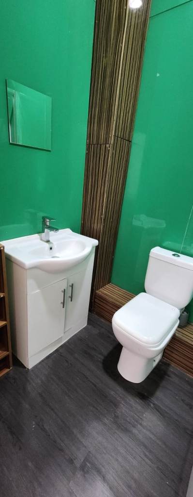 DSS/UC - Studio Flat Apartment - To Rent - Bills Included 