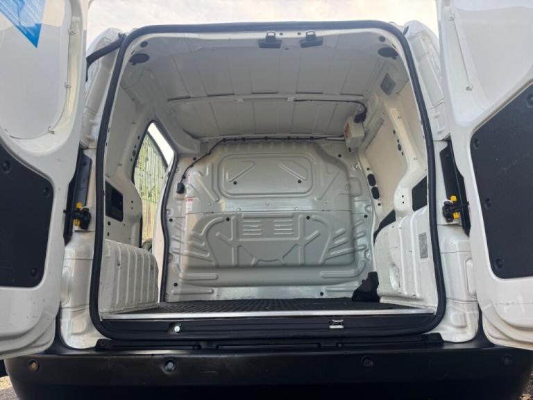  Fiat Fiorino FIORINO 1.3 16V MULTIJET ADVENTURE 95 VAN+JUST 38K!+FSH!+1