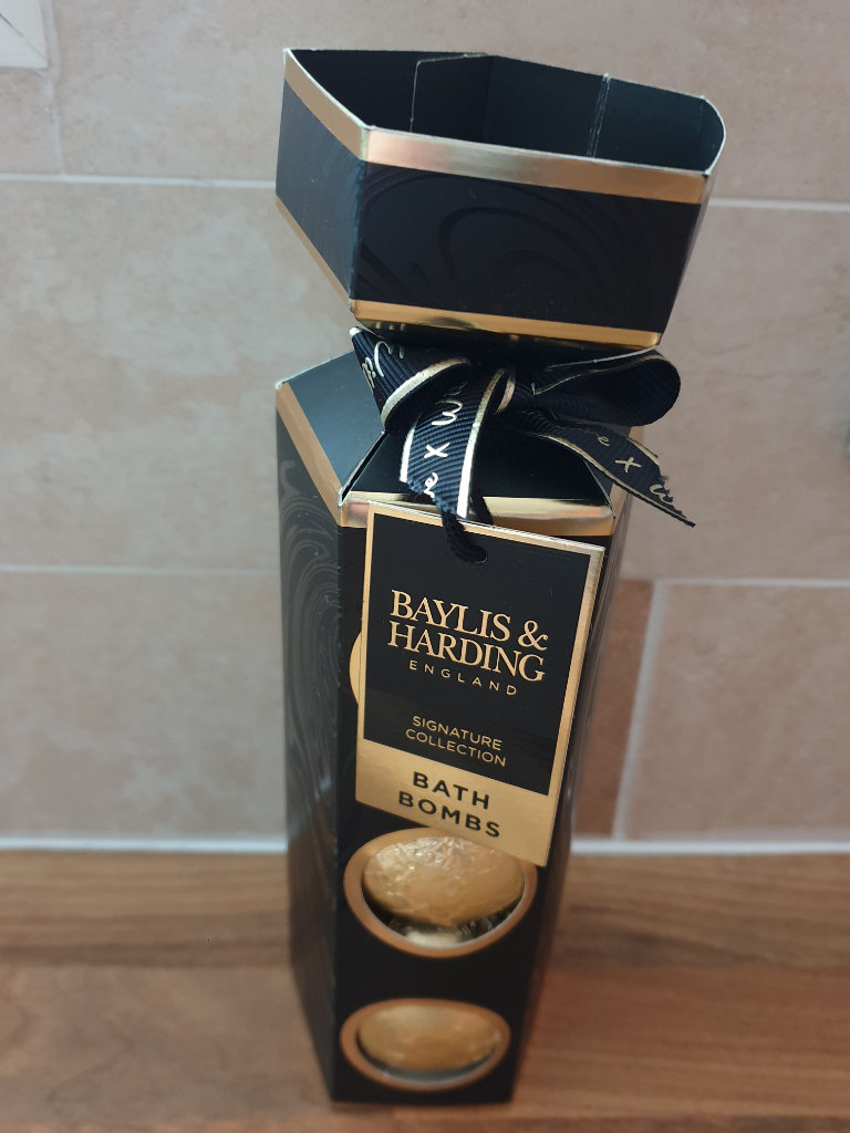 Baylis & Harding Sweet Mandarin & Grapefruit Bath Bombs