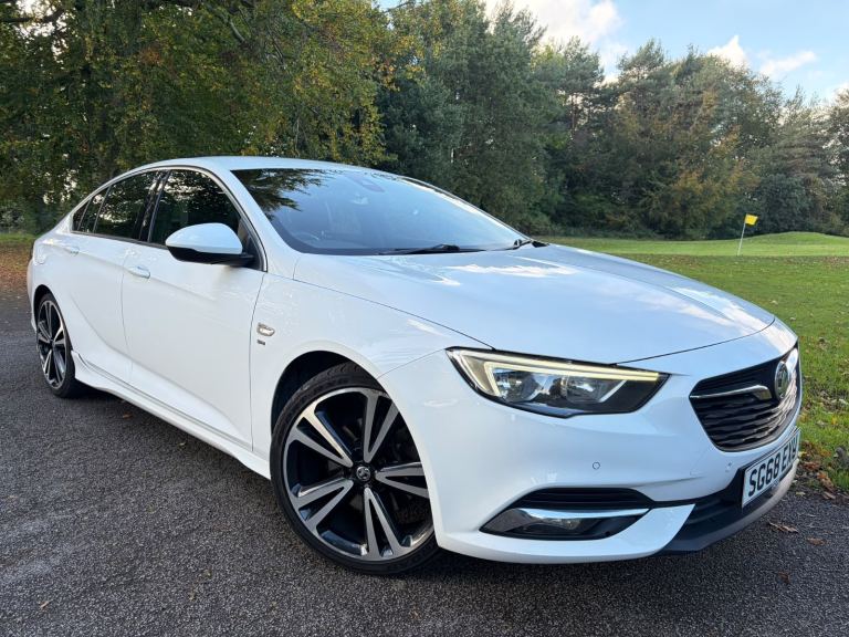 2018 68 VAUXHALL INSIGNIA 2.0 TURBO D SRI VX LINE NAV 170 5 DOOR HATCHBACK 